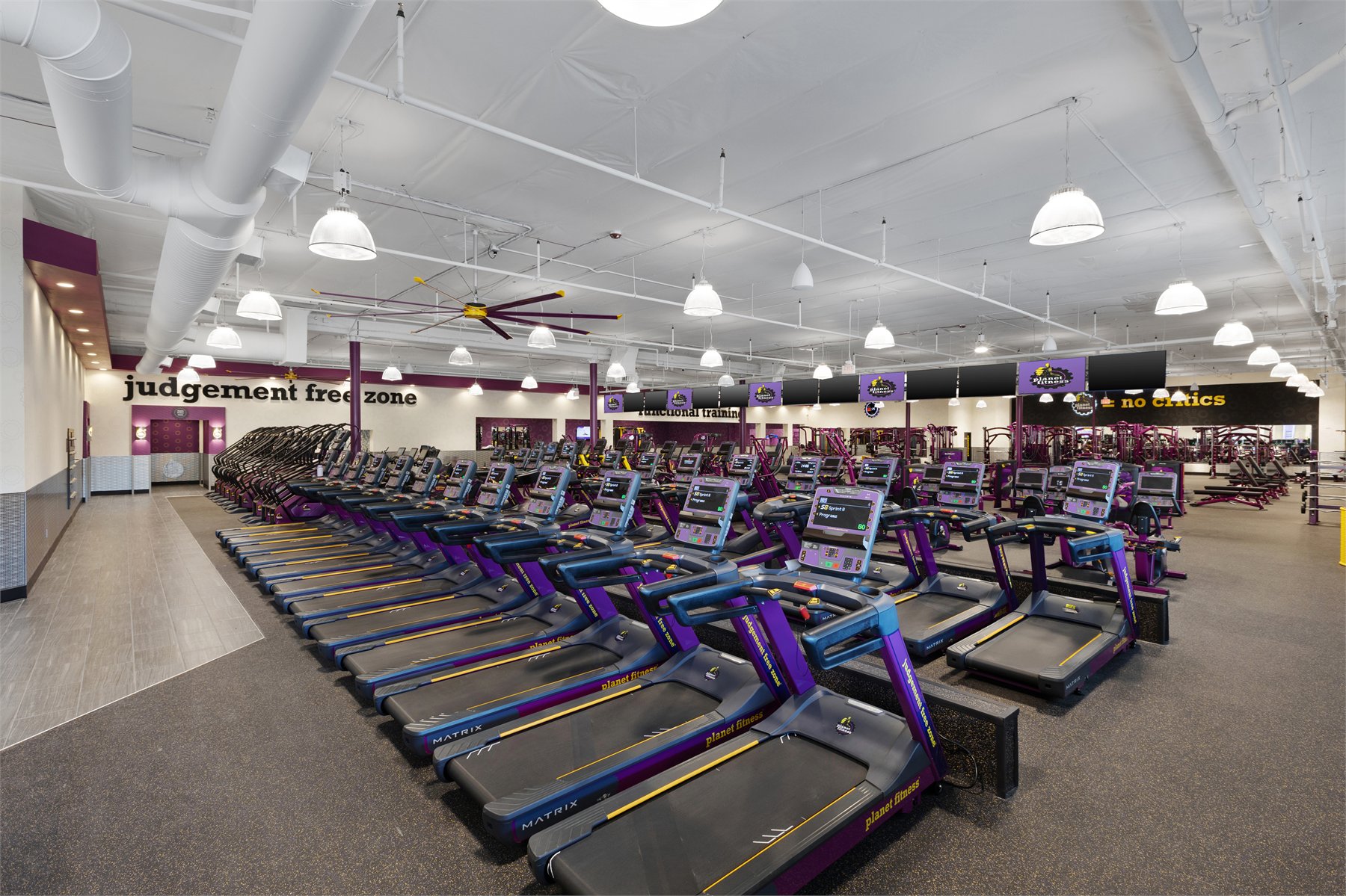 Commercial fitness interior captured with HDR photography