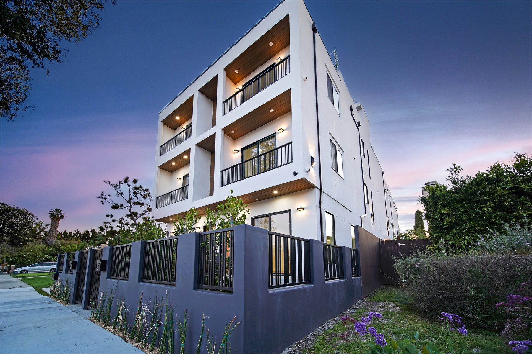 Twilight entry angle of a residential property